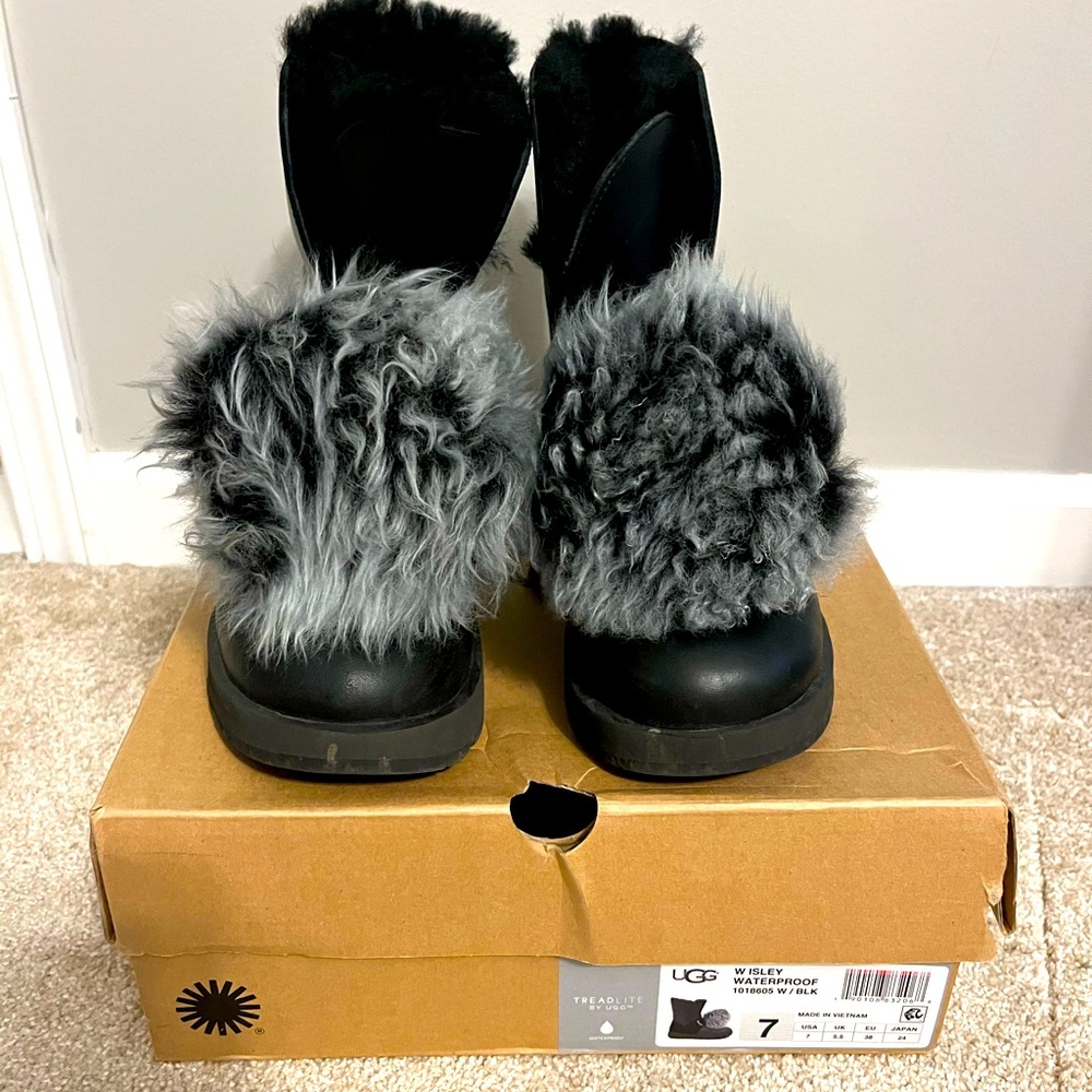UGG Isley Waterproof, SIZE 7